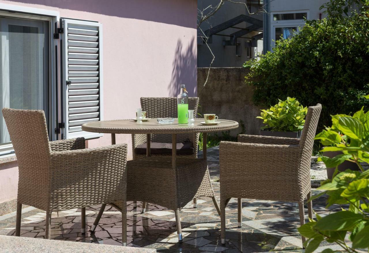 רוביני Apartments Ella מראה חיצוני תמונה